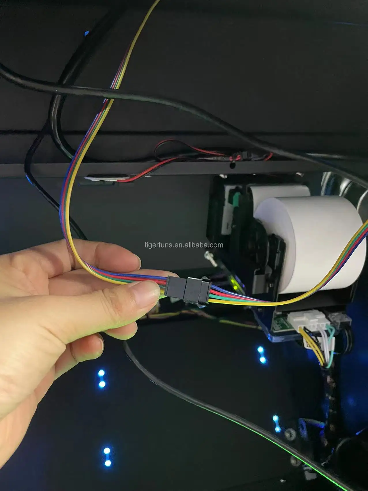 43 Inch Curved Screen Fusion 4/Fusion Link Game Cabinet with Bill Acceptor / Printer Optional for Sale