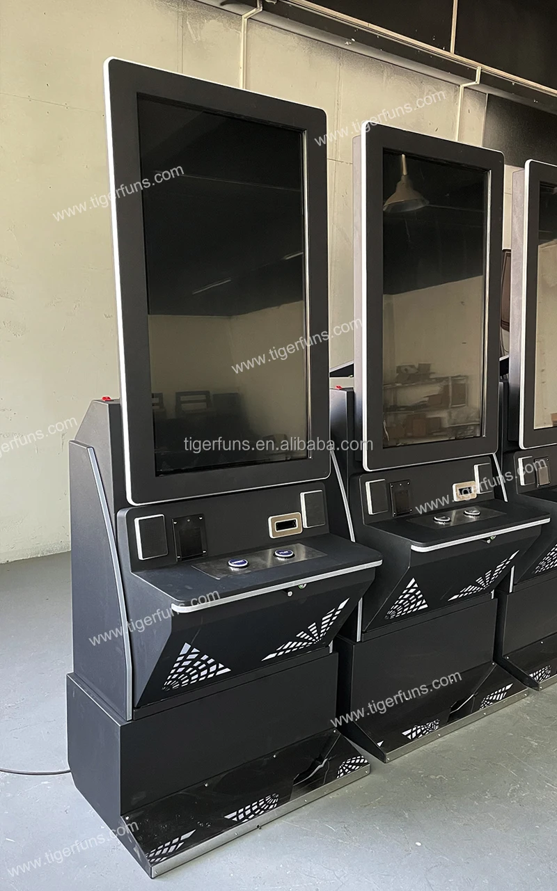 43 Inch Curved Screen Fusion 4/Fusion Link Game Cabinet with Bill Acceptor / Printer Optional for Sale